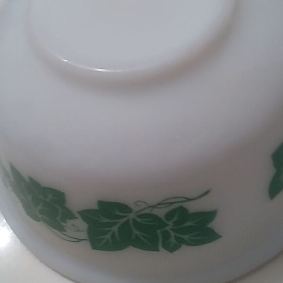 Hazel Atlas Milk Glass Bowl - Picture 4 of 5